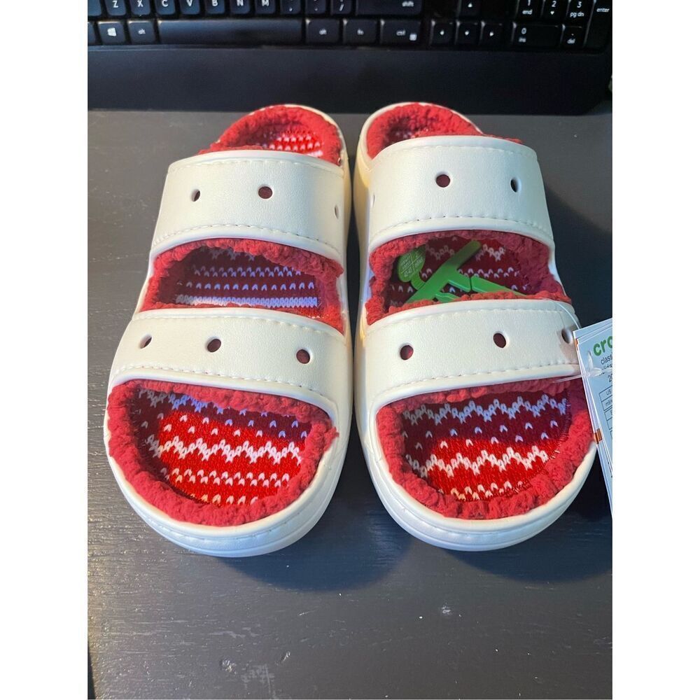 Unisex Crocs Classicoozzzy Holiday‎ Sweater Sandal -NEW